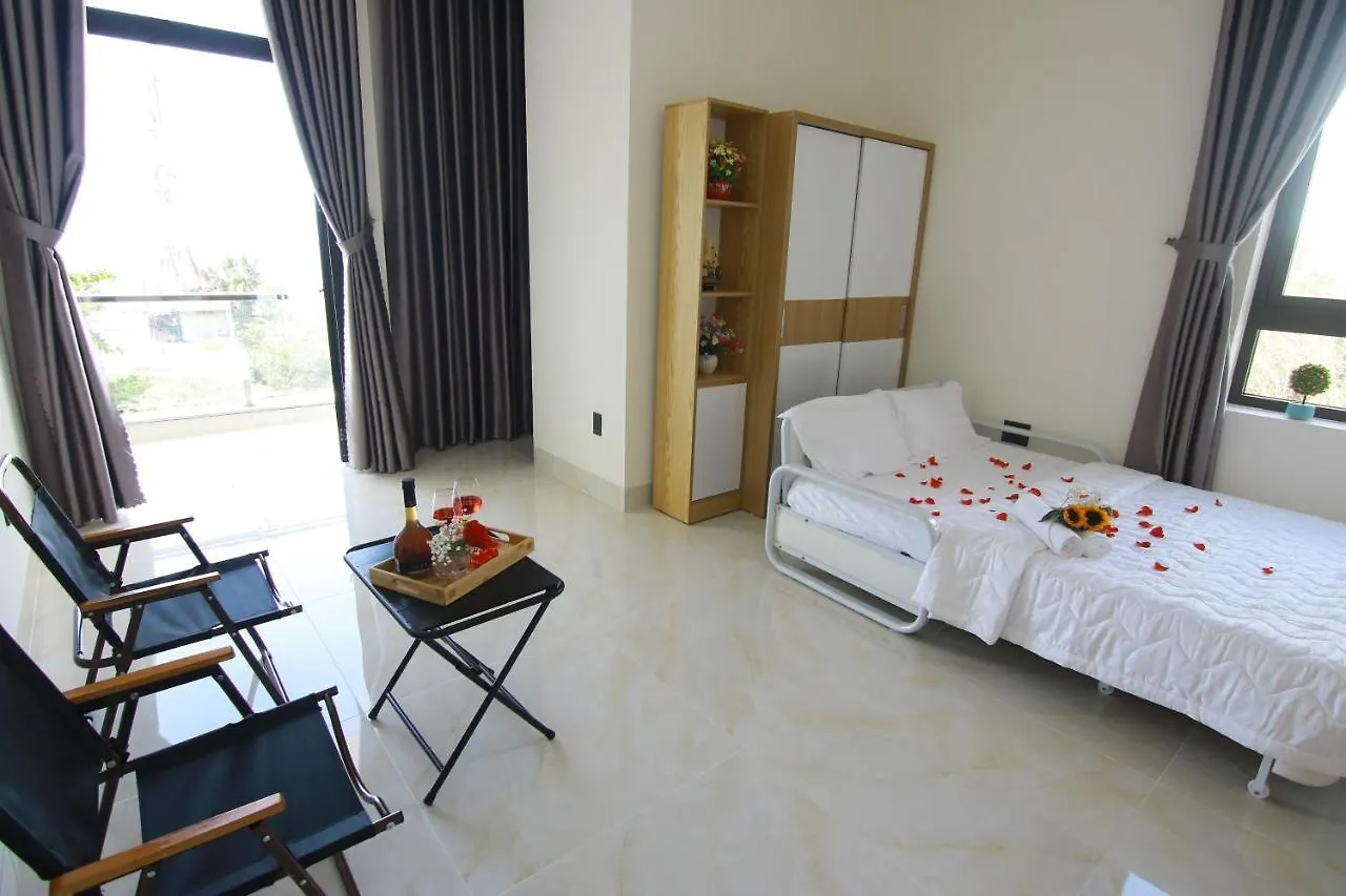 Eric Villa - Bai Dau - View Bien - Di Bo Ra Bien Vung Tau