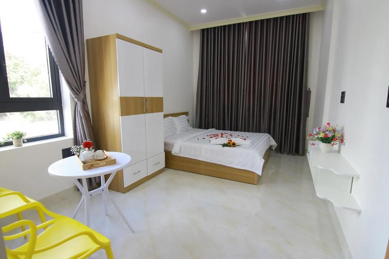 Eric Villa - Bai Dau - View Bien - Di Bo Ra Bien Vung Tau